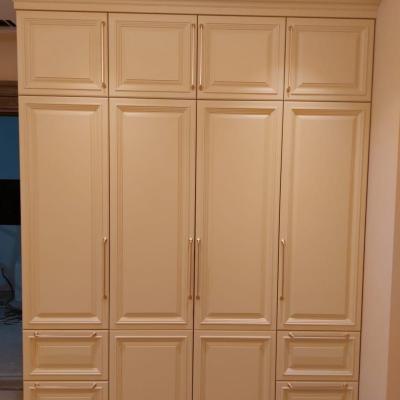 Шкафы и гардеробные на заказ в Москве