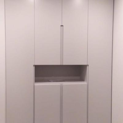 Шкафы и гардеробные на заказ в Москве